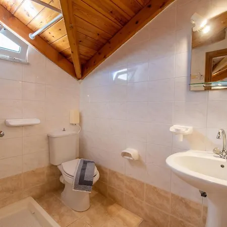 אמודי Achillion Apartments & Studios מראה חיצוני תמונה