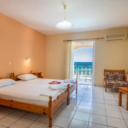 אמודי Achillion Apartments & Studios מראה חיצוני תמונה