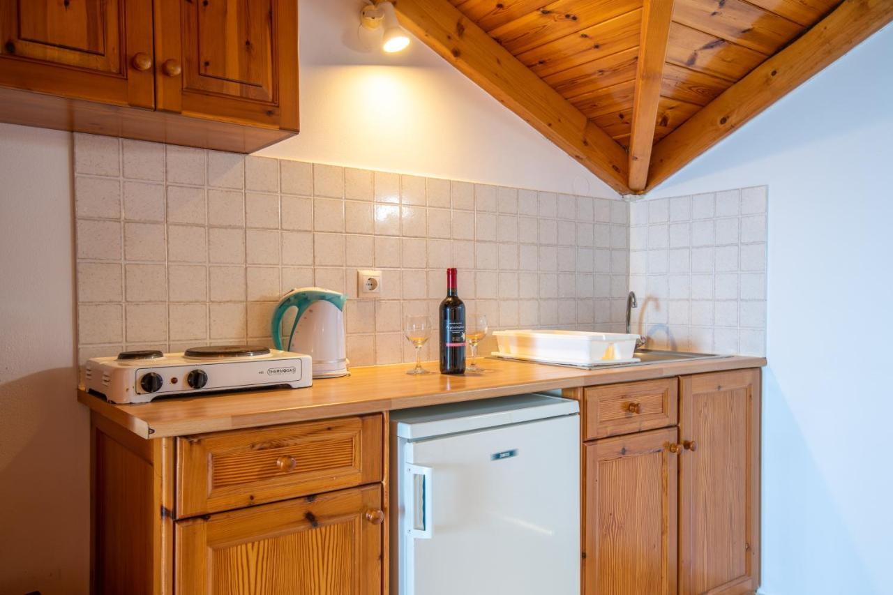 Hotel apartamentowy Achillion & 2*