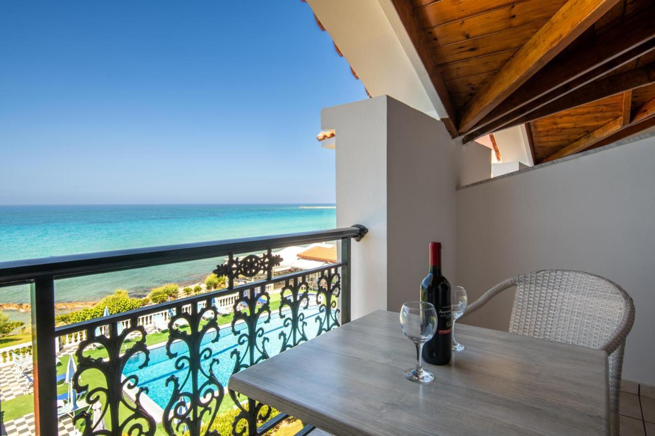 Hotel apartamentowy Achillion & 2*